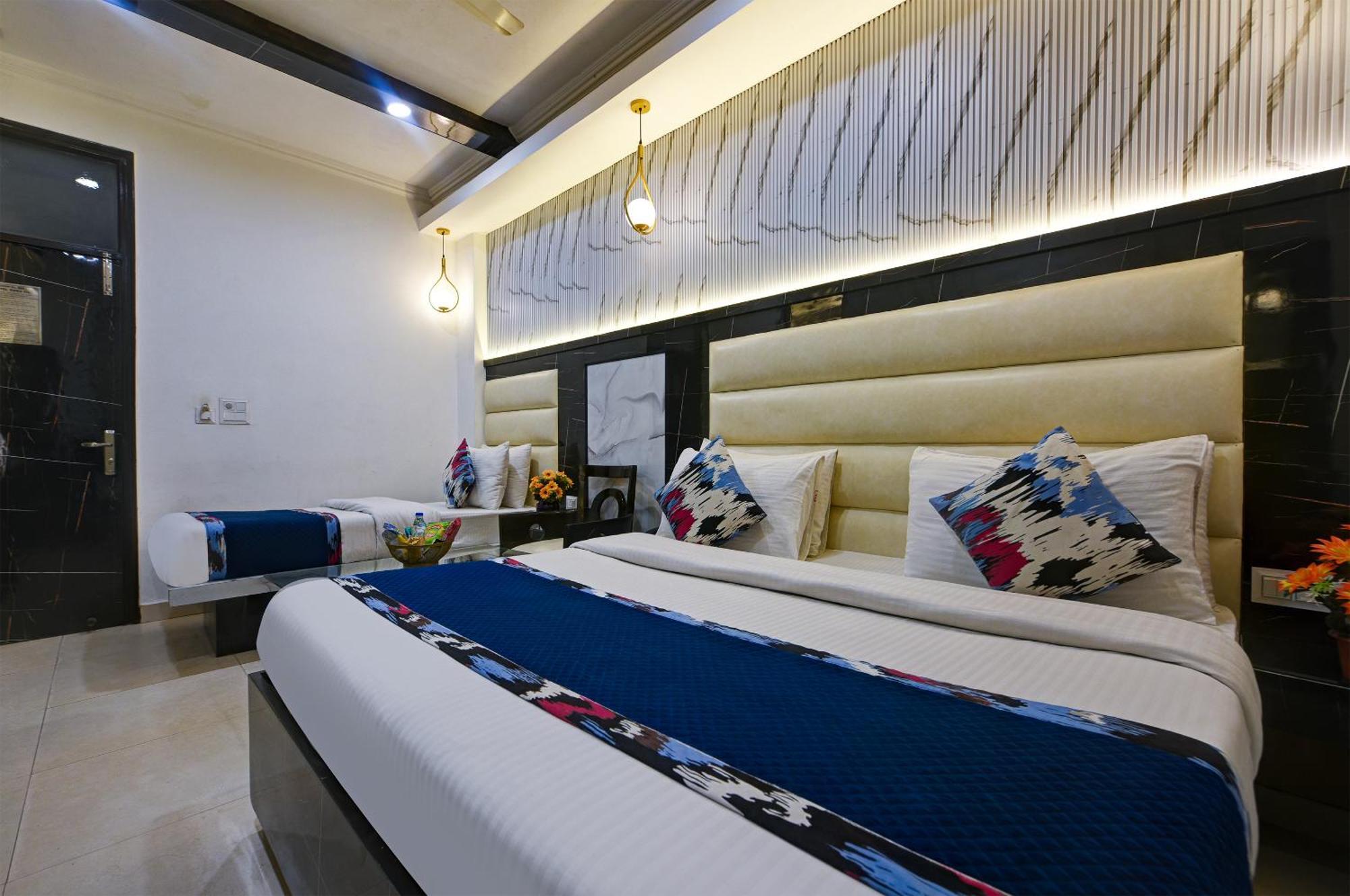 Hotel Baba Deluxe Near New Delhi Railway Station And City Center -By Rcg Hotels 外观 照片