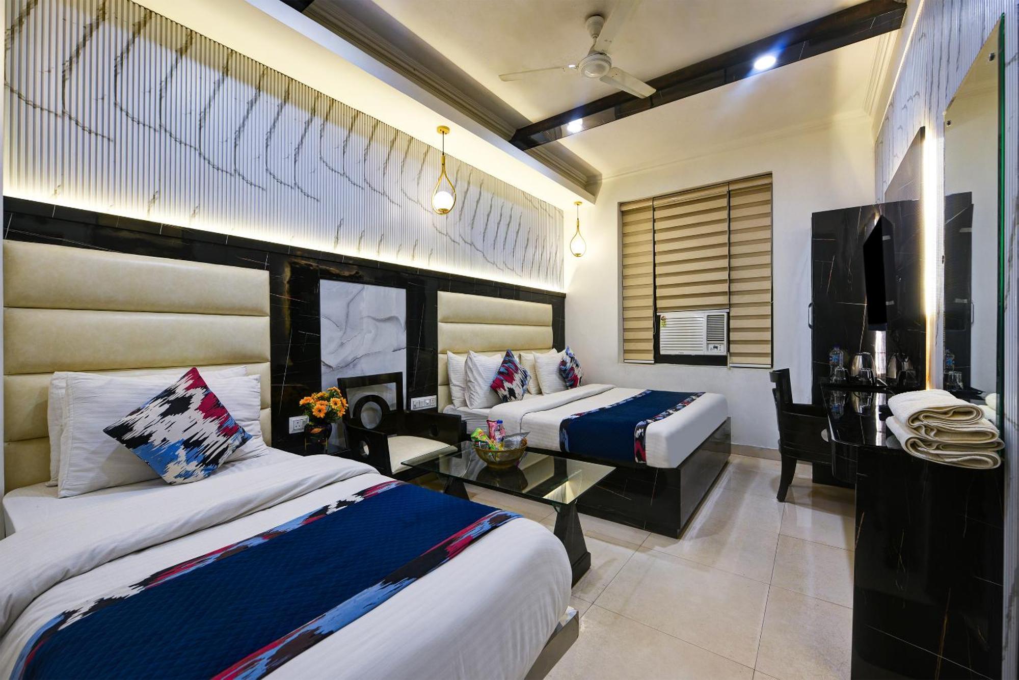 Hotel Baba Deluxe Near New Delhi Railway Station And City Center -By Rcg Hotels 外观 照片