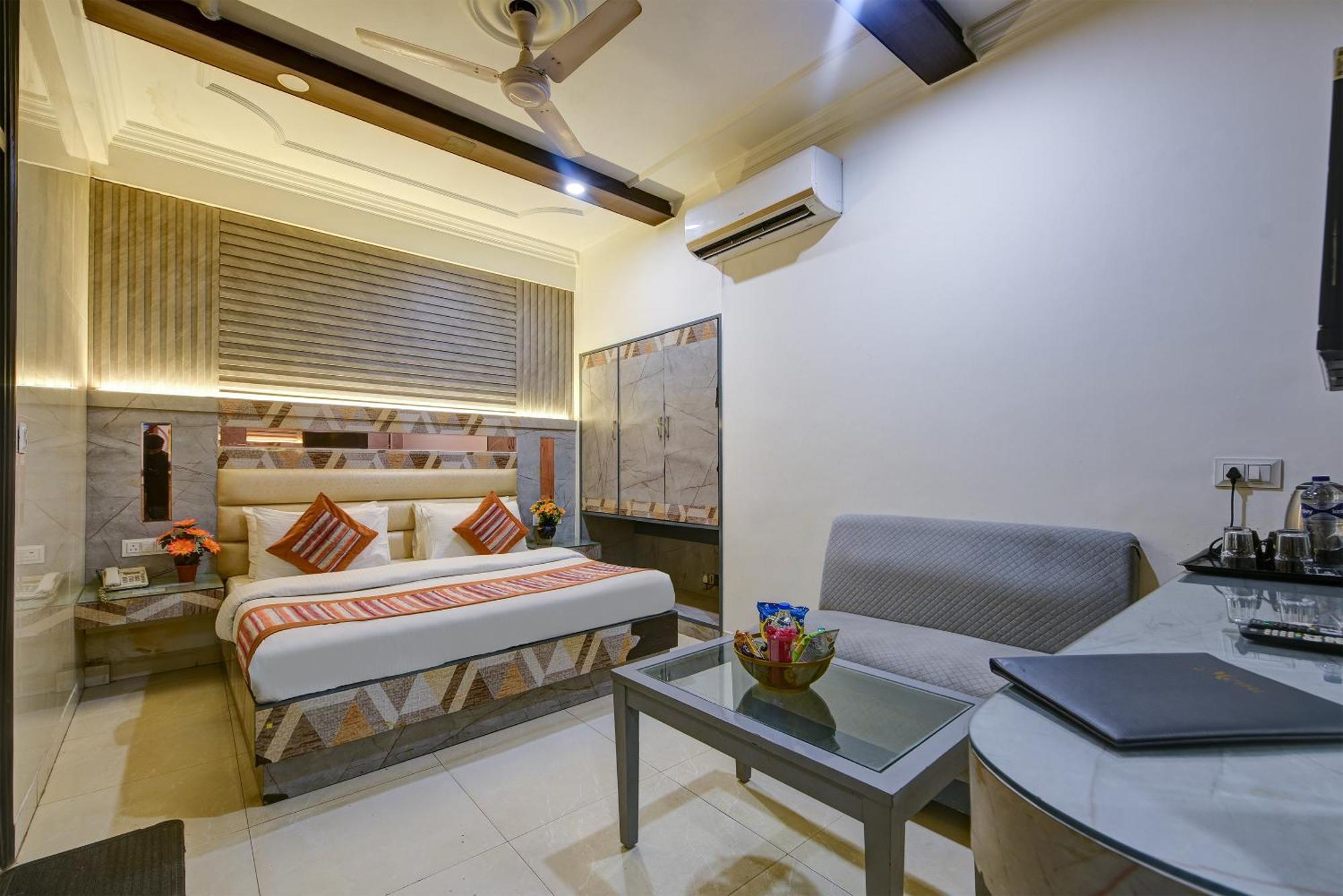 Hotel Baba Deluxe Near New Delhi Railway Station And City Center -By Rcg Hotels 外观 照片