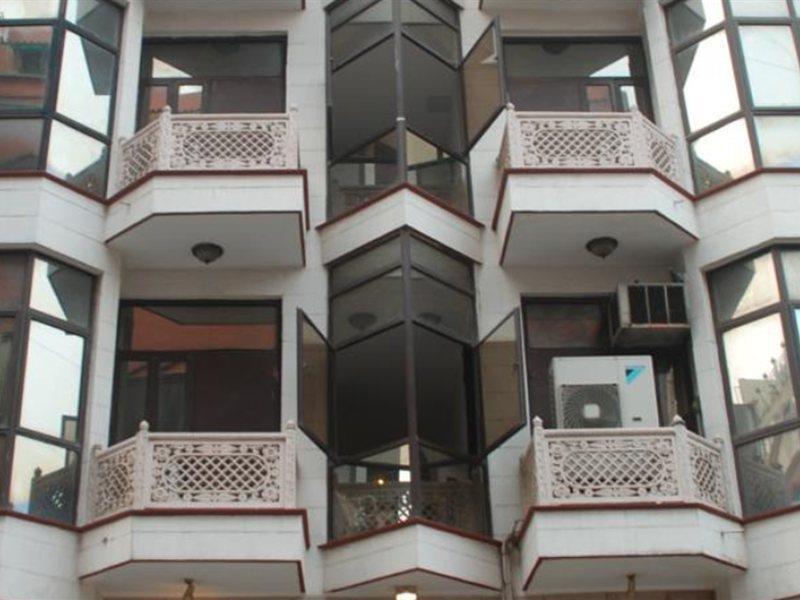 Hotel Baba Deluxe Near New Delhi Railway Station And City Center -By Rcg Hotels 外观 照片